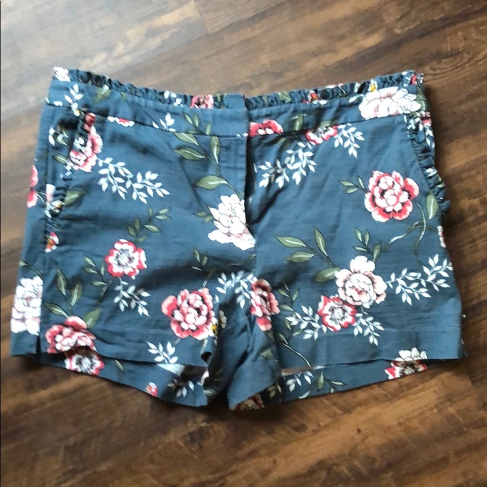 Loft Outlet floral 4” shorts size 12